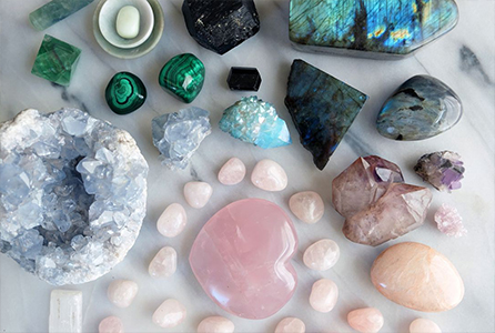 Healing Crystal Shop India Mumbai By Celebrity Astrologer Priyanka Sawant